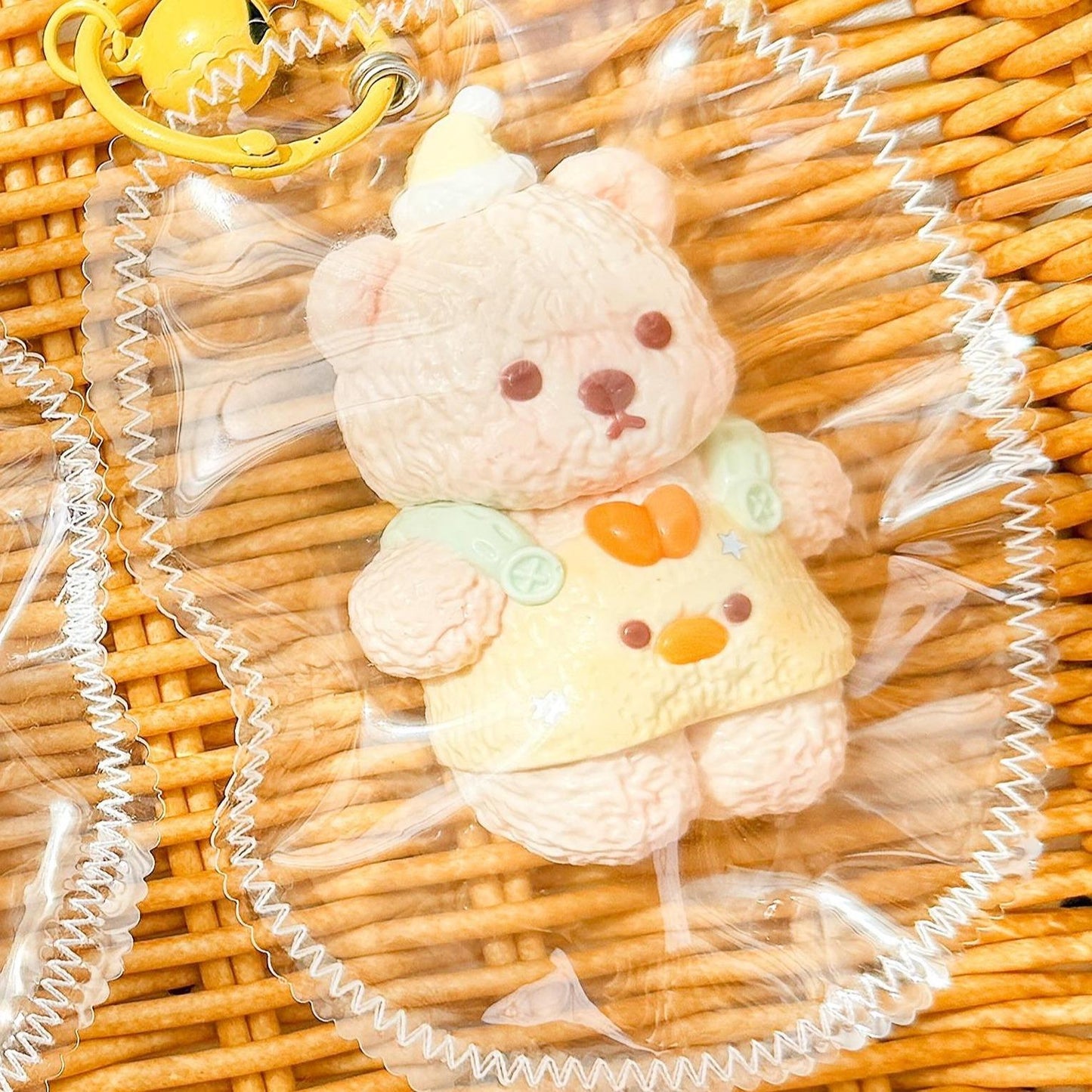 【超ストレス解消】ふわふわ変身くまシリーズ - 食品グレードの高品質シリコンで、ねじったりちぎったりして遊べる